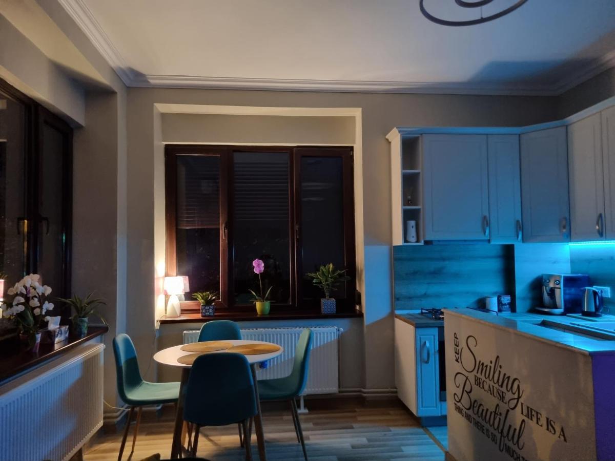 Apartment Center Dream *